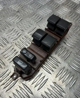 Toyota Avensis T270 Electric window control switch 8404005100 30170937 150515054428