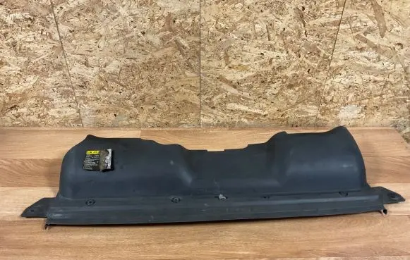 Ford Focus Front bumper upper radiator grill 4M518200A 4M518200AJ 4M518200B0