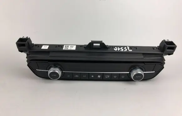 Mazda 6 Climate control unit GSK161190C