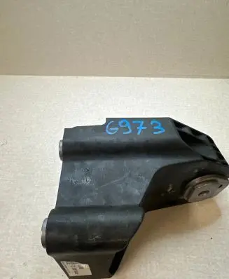 Mercedes-Benz C W205 Front shock absorber mounting bracket a6542236300