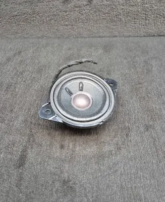 Audi A4 S4 B8 8K Parcel shelf speaker 8K9035709