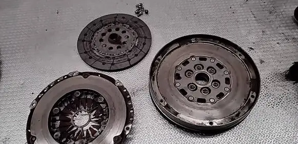 Cadillac BLS Clutch set kit 324034510