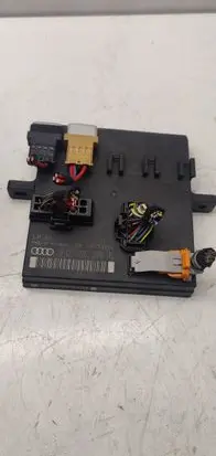 Audi A4 S4 B7 8E 8H Comfort/convenience module 8E0907279N 98072006