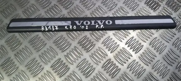 Volvo V70 Front sill trim cover 09178405 09178405-07