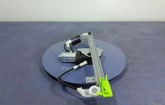 Fiat 500 Front door window regulator with motor