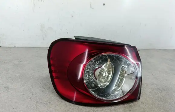 Volkswagen Golf Plus Rear/tail lights 5M0945095N