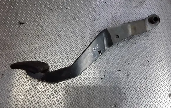 Toyota Auris 150 Brake pedal