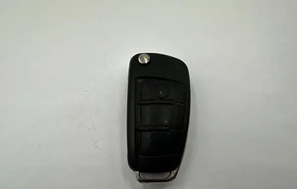 Audi Q7 4L Ignition key/card 8E0837220R