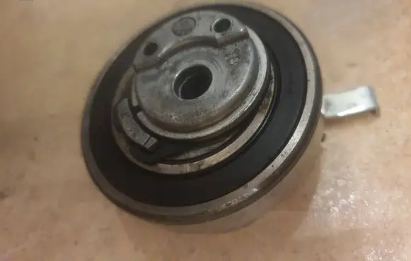 Volkswagen Bora Alternator belt tensioner pulley 979286