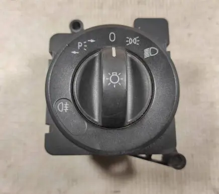 Mercedes-Benz Sprinter W906 Light switch A9065450504 160835 02ZGS000