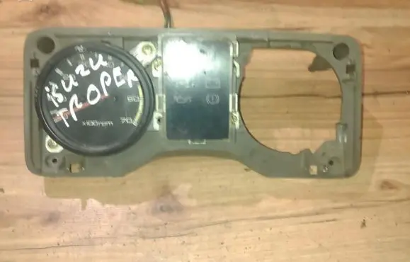 Isuzu Trooper Speedometer (instrument cluster) 8944539031