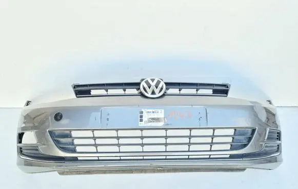 Volkswagen Golf VII Front bumper 5G0807221 VW GOLF 7 VII 12-16 Zderzak przód przedni GRILL