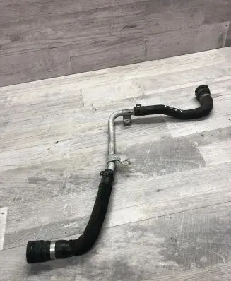 Audi A6 S6 C7 4G Engine coolant pipe/hose 4G0121071N