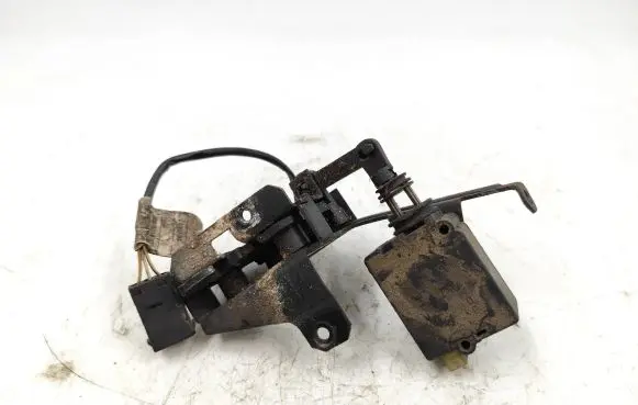 BMW 5 E39 Tailgate window lock/catch/latch 613183811549 D91275