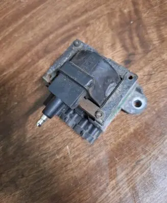 Renault Espace II High voltage ignition coil 7700732263 7700852093 S102020001C