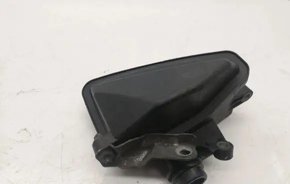Mercedes-Benz E W211 Intake resonator 6421400087