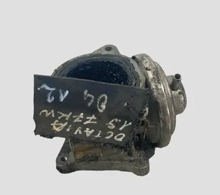 Skoda Octavia Mk2 (1Z) EGR valve 038129637D