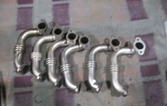 Volkswagen Up EGR valve line/pipe/hose 12E713203A