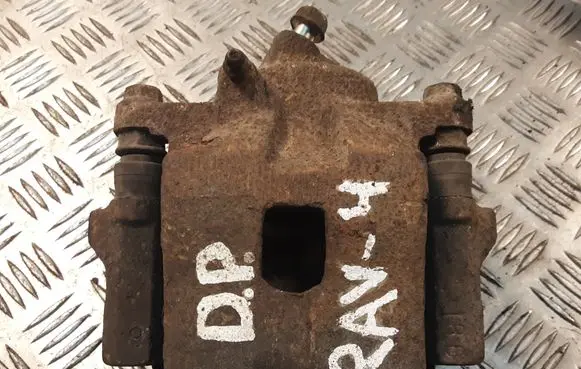Toyota RAV 4 (XA20) Front brake caliper