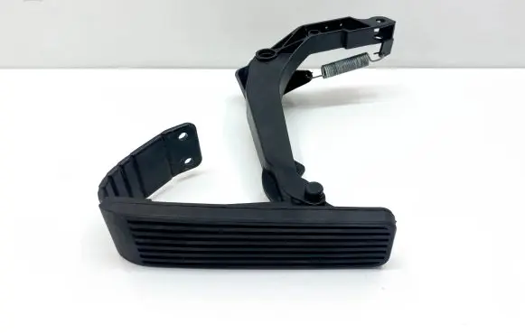 Mercedes-Benz SL R129 Accelerator throttle pedal A2203010001 A1293010382