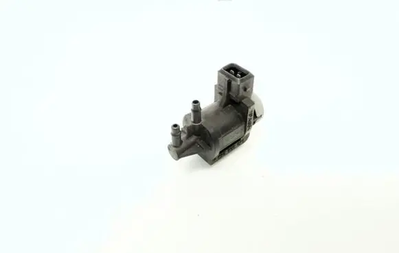 Volkswagen PASSAT B5.5 Vacuum valve 1J0906283A