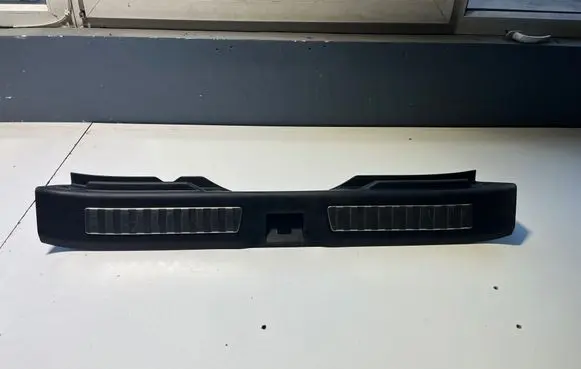 Other trunk/boot trim element