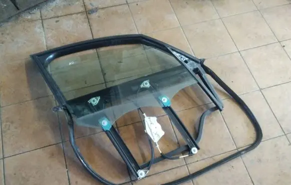 Audi A2 Front window lifting mechanism without motor 8Z0837462