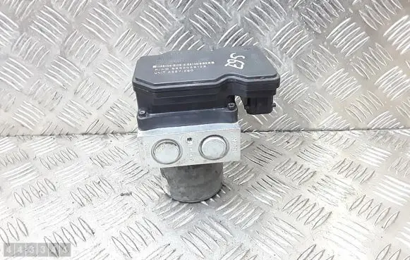 Hyundai ix35 ABS Pump 589202Y930