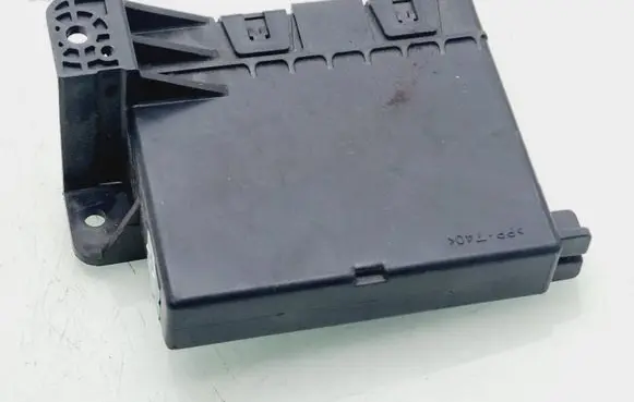 Toyota RAV 4 (XA30) Comfort/convenience module 8865042230