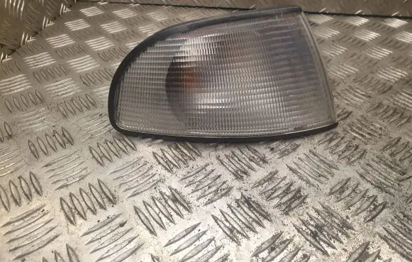 Audi A4 S4 B5 8D Front indicator light 6RO1490