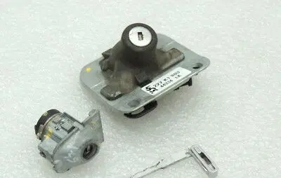 Volvo S80 Front door lock (next to the handle) 30699029 30784963