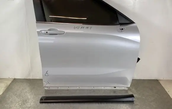 Mitsubishi Outlander IV Front door 