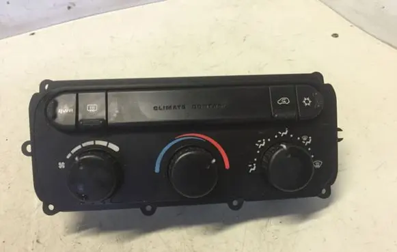 Chrysler Voyager Climate control unit 1501354082