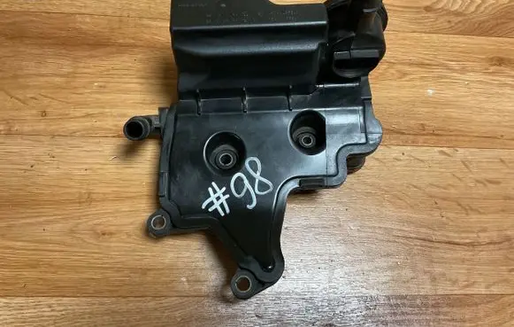 Ford Mondeo MK IV Oil breather separator 9671271480 9670033180