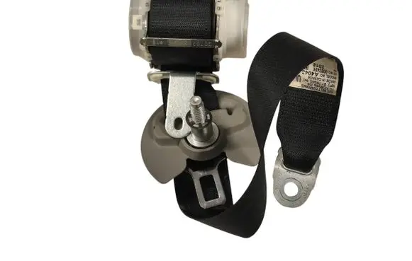 Toyota Highlander XU50 Rear seatbelt 