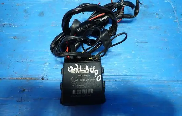Hyundai i40 Parking PDC control unit/module 4M0258AAA