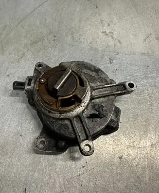 Audi A6 S6 C6 4F Vacuum pump 06D145100