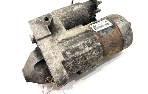 Renault Kangoo I Starter motor 8200584685