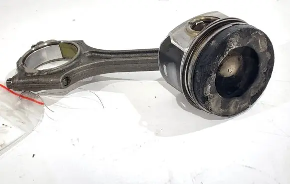 Volvo V40 Piston with connecting rod 82L187