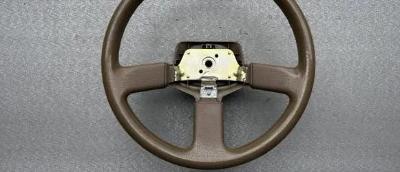 Isuzu Trooper Steering wheel