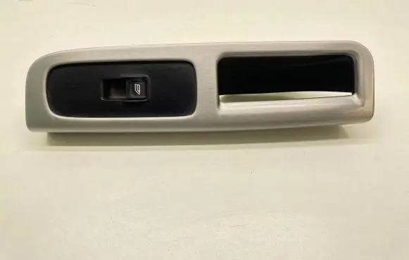 Volvo V50 Front door window switch trim 8663815 BSW464
