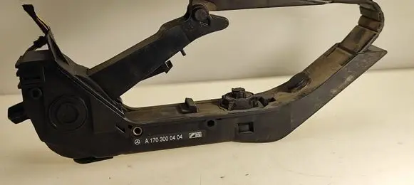 Mercedes-Benz C W203 Accelerator throttle pedal A1703000404