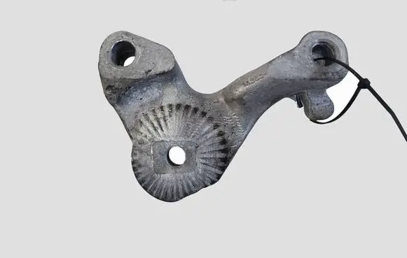 Ford Fiesta Engine mounting bracket