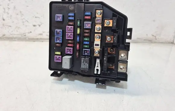 Honda CR-V Fuse box set 25SWYE02