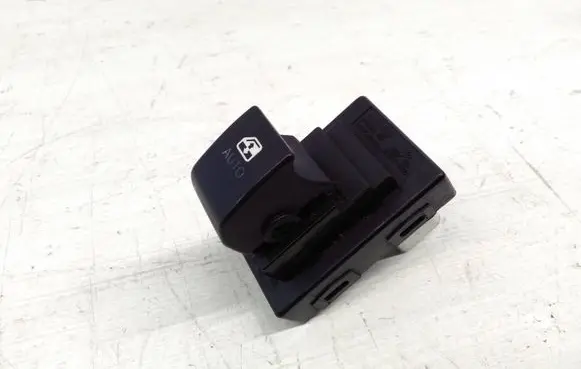 KIA Ceed Electric window control switch 935751H100 3695111000