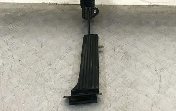 Lexus GS 300 350 430 450H Accelerator throttle pedal 78120-30A00