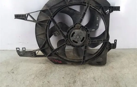 Opel Vivaro Electric radiator cooling fan 1831248