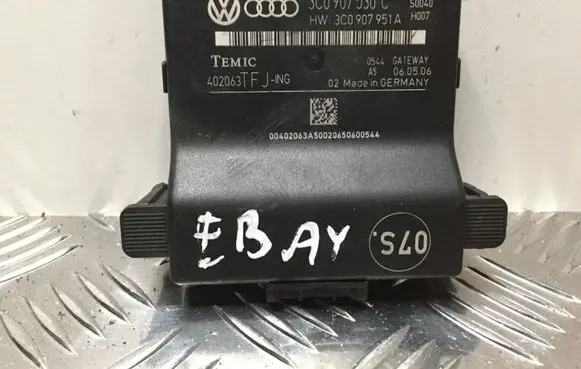 Volkswagen PASSAT B6 Door control unit/module 3C0907530C 3C0907951A 402063TFJ