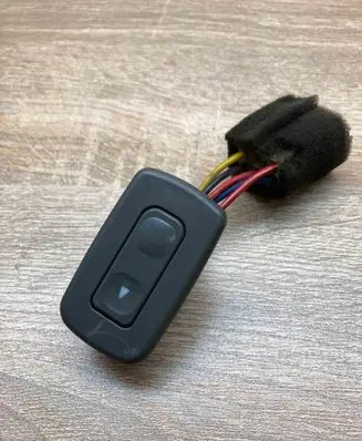 KIA Carnival Electric window control switch 000410