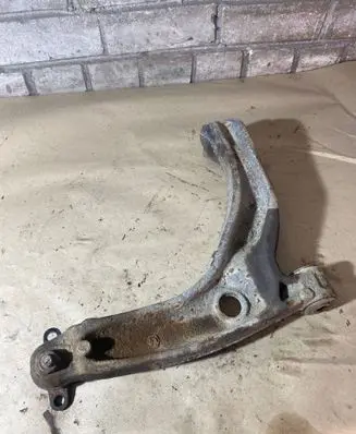Volkswagen Transporter - Caravelle T5 Front lower control arm/wishbone 7H0407165B